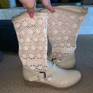 Lace boots